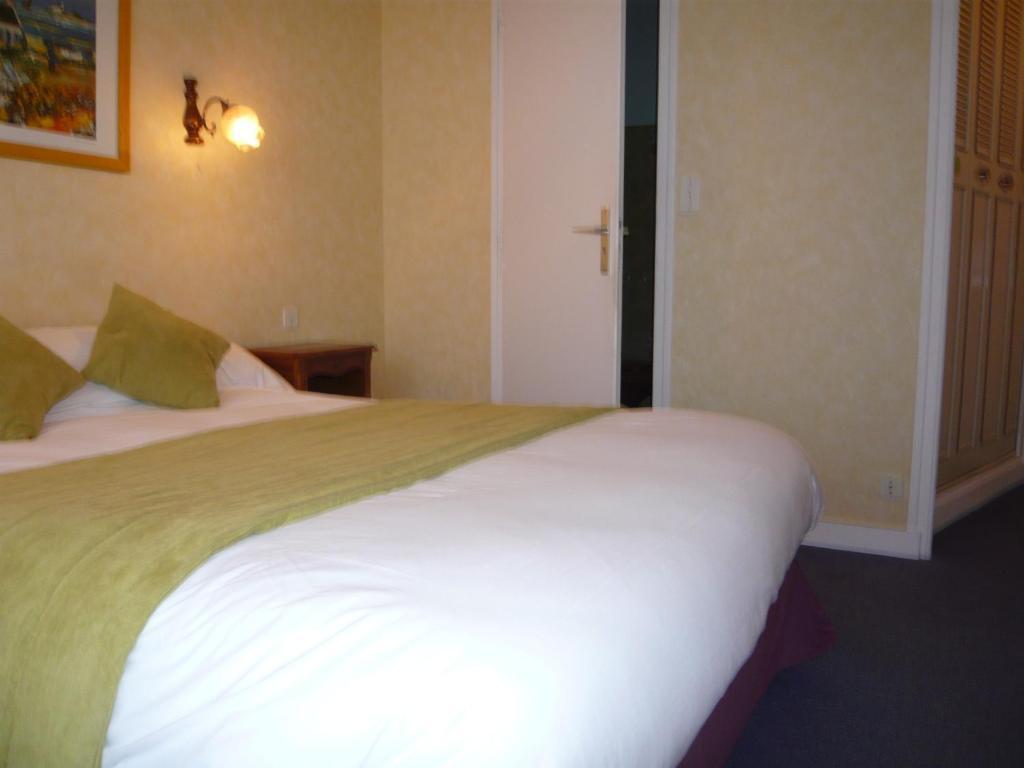 Hotel Le Neptune Quiberon Room photo